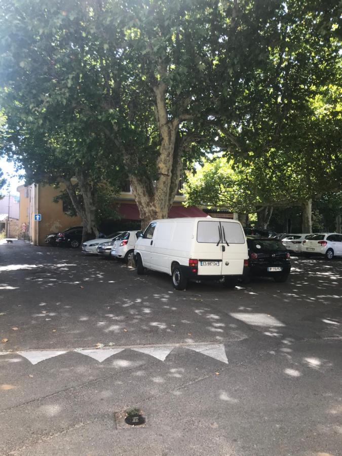 Appartement Climatise Au Pied Du Mont Ventoux Malemort-du-Comtat Luaran gambar